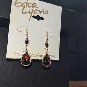 Gold plated amber dangle earrings! NWT!